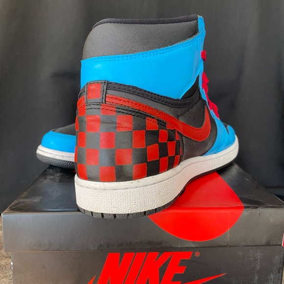 Custom Air Jordan 1 Retro High OG - Picture 3 of 13